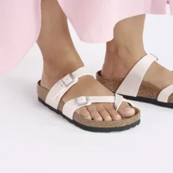 Birkenstock Sandals<Ladies Birko Flor Sandals - Mayari Embossed Saffiano - Light Rose
