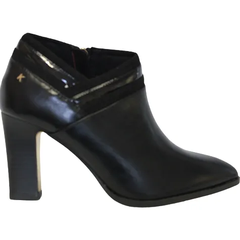 Kate Appleby Boots<Block Heeled Ankle Boots - Harthill - Black Patent