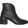 Zanni Boots<Block Heeled Ankle Boots- Aquaba - Black