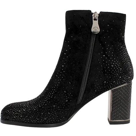 Zanni Boots<Block Heeled Ankle Boots - Sharjah - Black